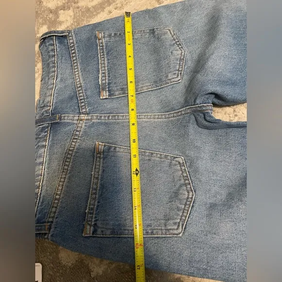 - Free people distressed knee with already edge bottoms