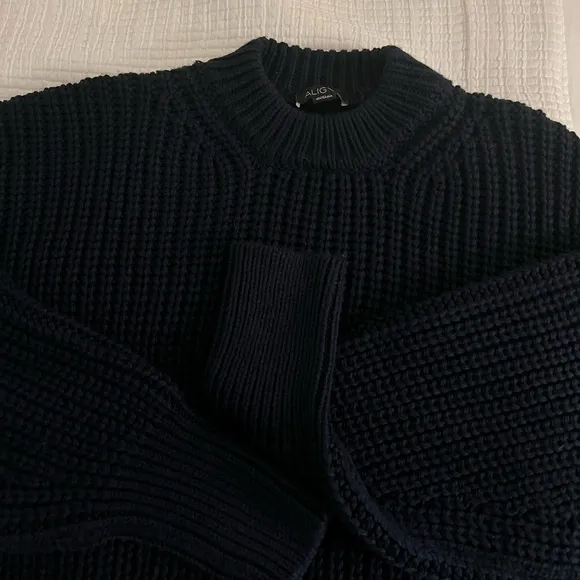 ALIGNE Navy Wool Sweater