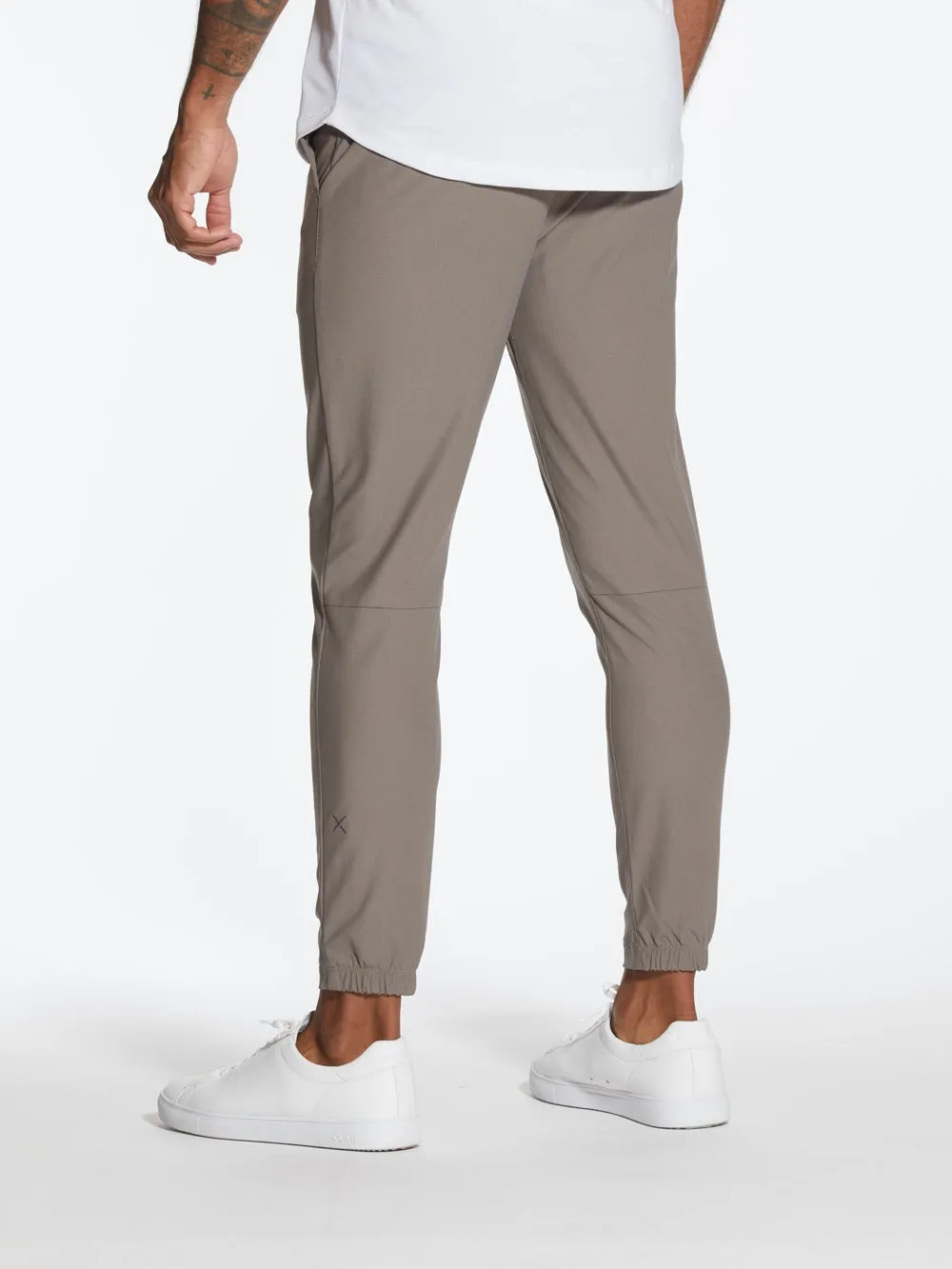 AO Jogger