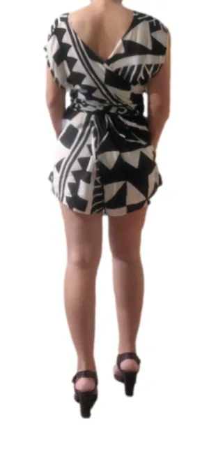 Beachy Romper - Hawaiian Hibiscus -  Black & White