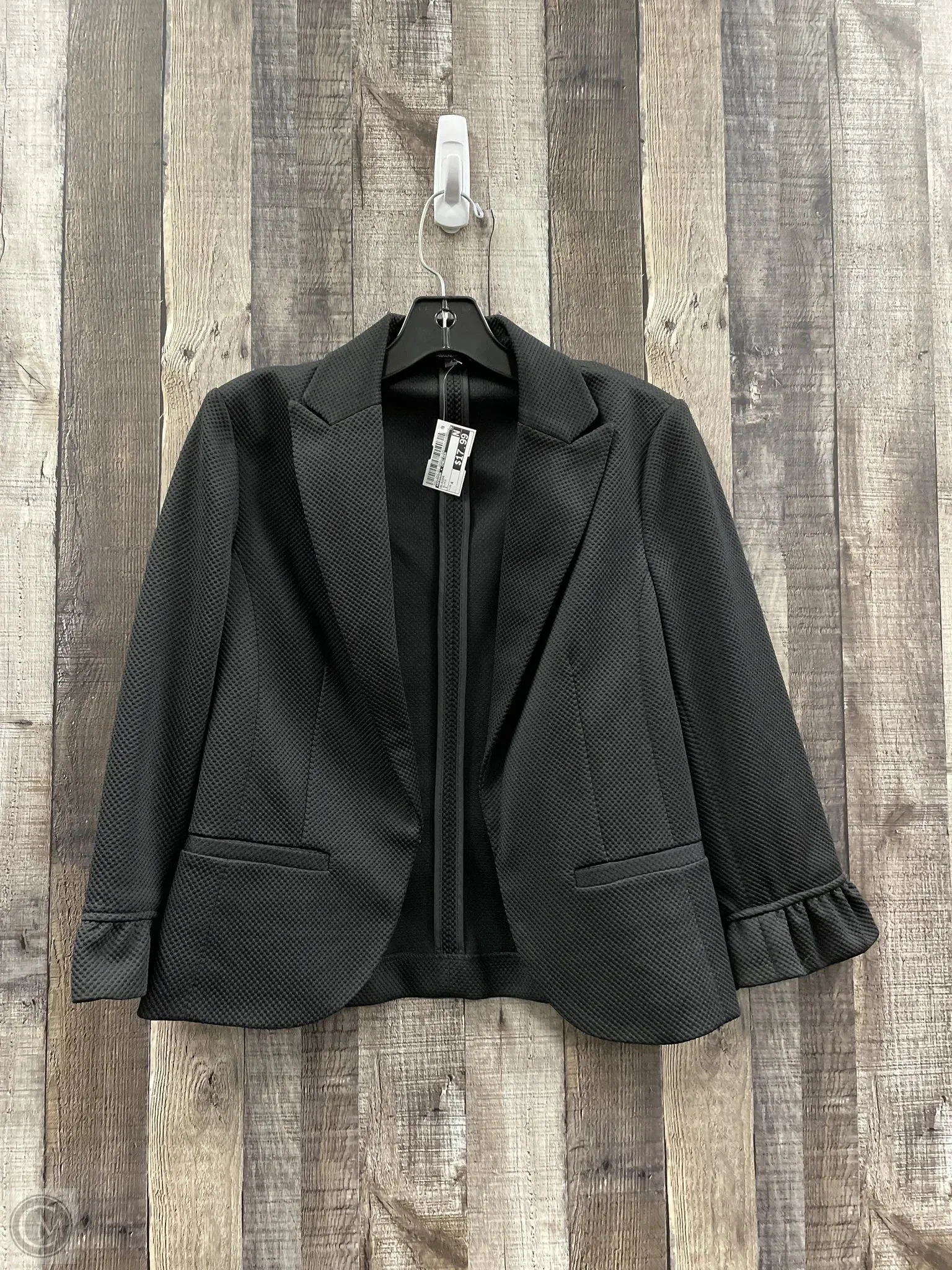 Blazer By Amanda   Chelsea  Size: 4