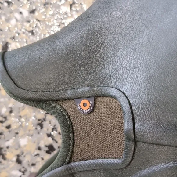 Bogs Basin Chelsea Boot Men's Size 8 Waterproof Rubber Green Ankle