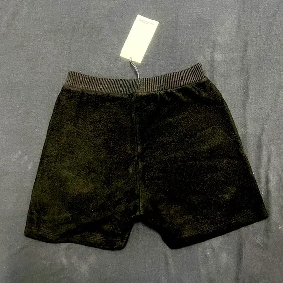 Brand New cozy stretchy Black shorts. Size M. Perfect conditions &amp; fast 📦