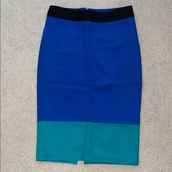 BUNDLE OF 10 BEAUTIFUL MIDI SKIRTS