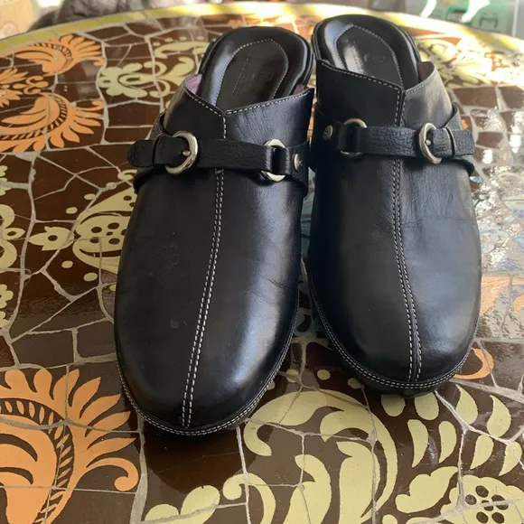 COLE HAAN MULE HEEL Sz: 9M