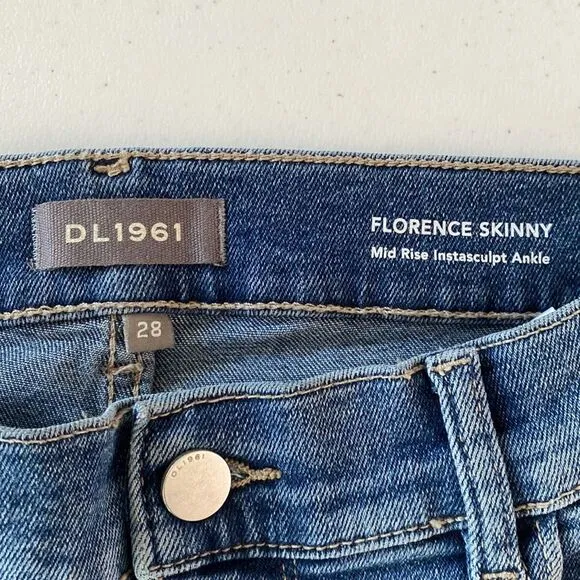 DL1961 Florence Mid-Rise Instasculpt Distressed Ankle Skinny Jeans Stretchy