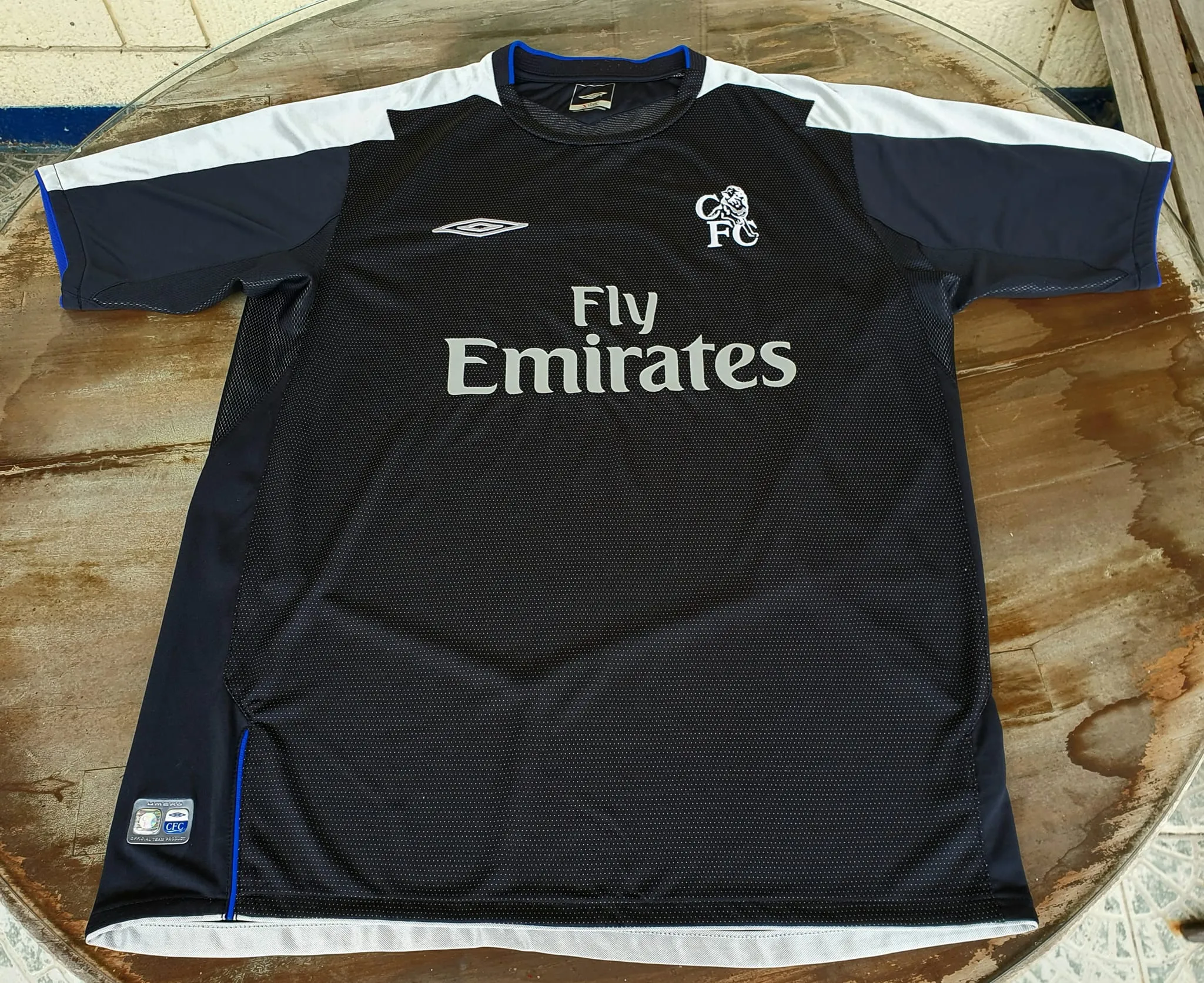 ENGLISH PREMIER CHELSEA 2004-05 PREMIER LEAGUE & LEAGUE CUP CHAMPION JERSEY AUTHENTIC UMBRO AWAY SHIRT L   SOLD OUT!!