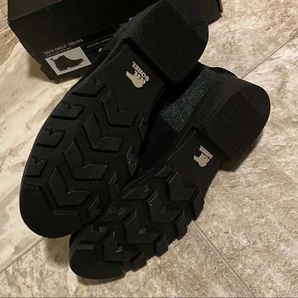 NIB Sorel Youth Emelie Chelsea Boot