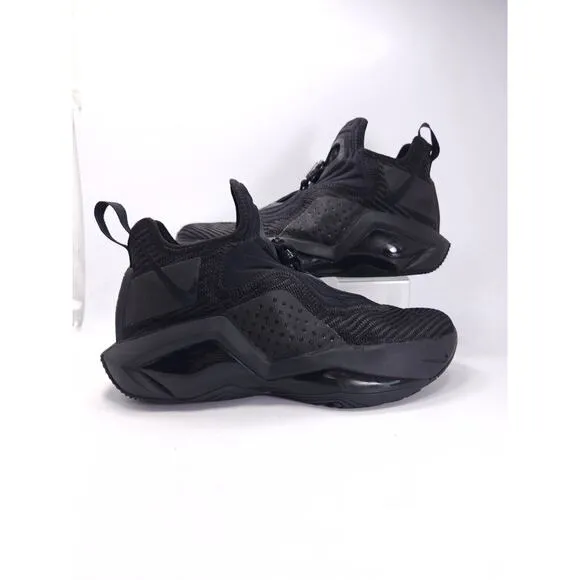 Nike LeBron Soldier 14 Athletic Lace Up Shoe Mens Size 8 CK6024-003 Black