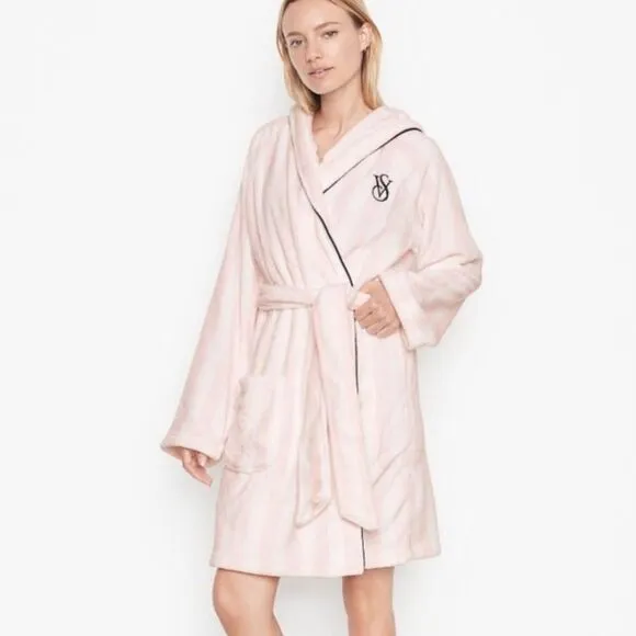 NWT VICTORIA'S SECRET FLEECE ICONIC STRIPE LONG SLEEVE PLUSH HOODIE ROBE XL/XXL