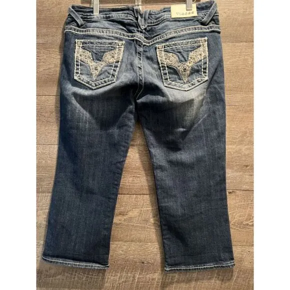 Vigoss The Chelsea Rhinestone Capri Distressed Jeans Size 11/12