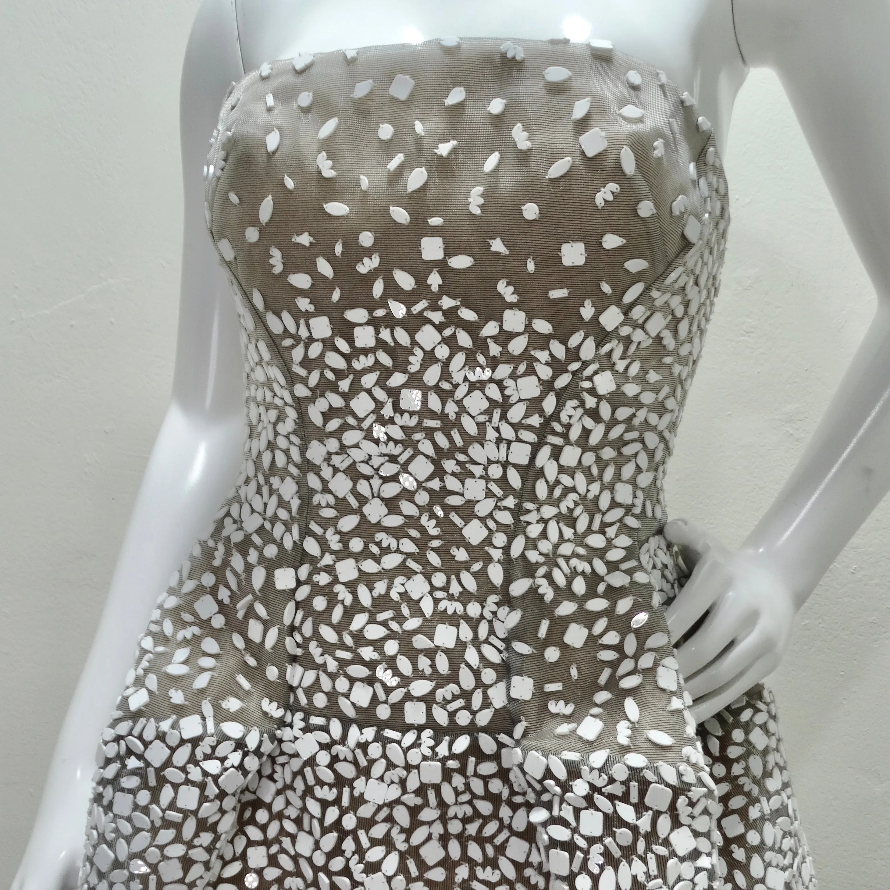 Zac Posen Spring 2017 Strapless Shell Embroidered Dress